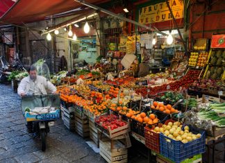 La dolce vita slips away again as Italy tumbles back into recession