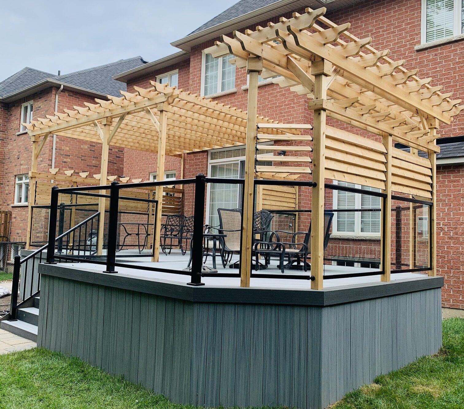 Deck-building-company-toronto